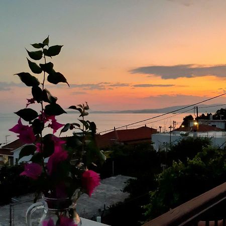 Ocean View Apartment Neo Klima Bagian luar foto