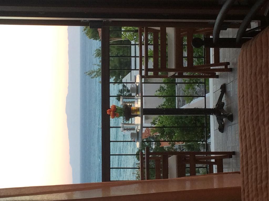 Ocean View Apartment Neo Klima Bagian luar foto