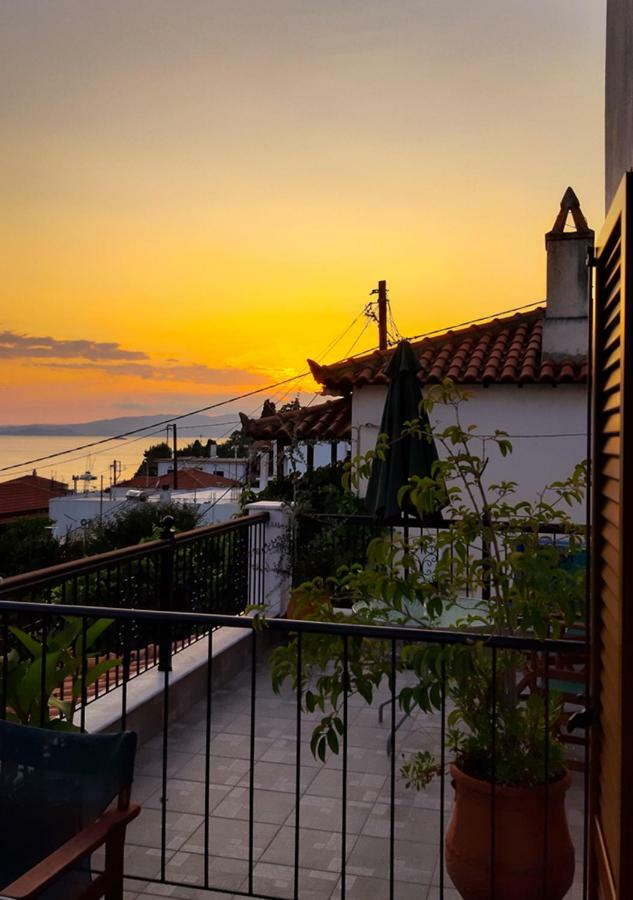 Ocean View Apartment Neo Klima Bagian luar foto