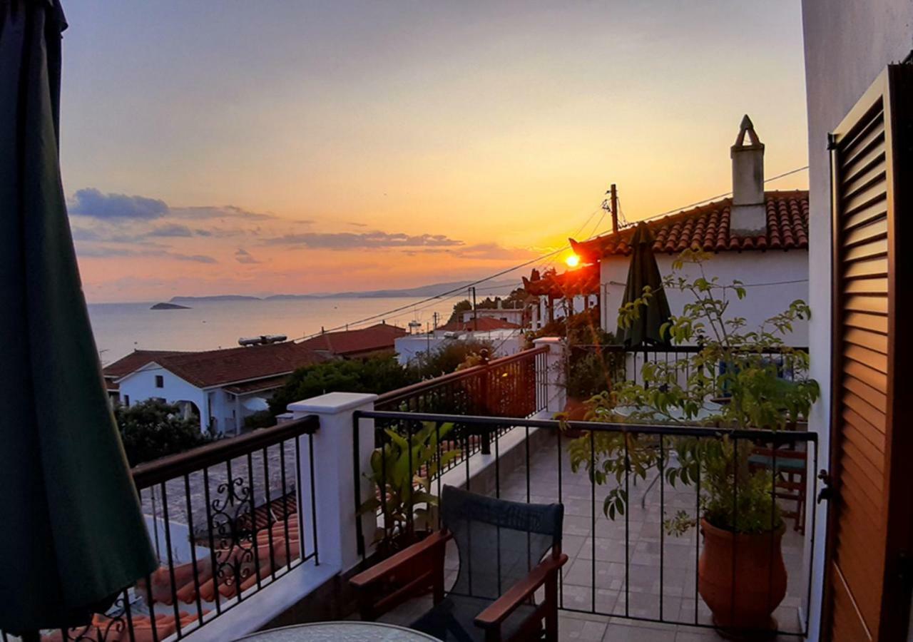 Ocean View Apartment Neo Klima Bagian luar foto